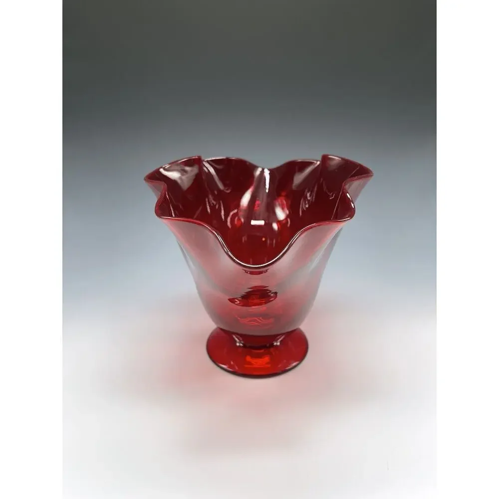 Vintage Pairpoint‎ Gunderson Glass Ruby Red Fan Vase Ruffled Pedestal Oval